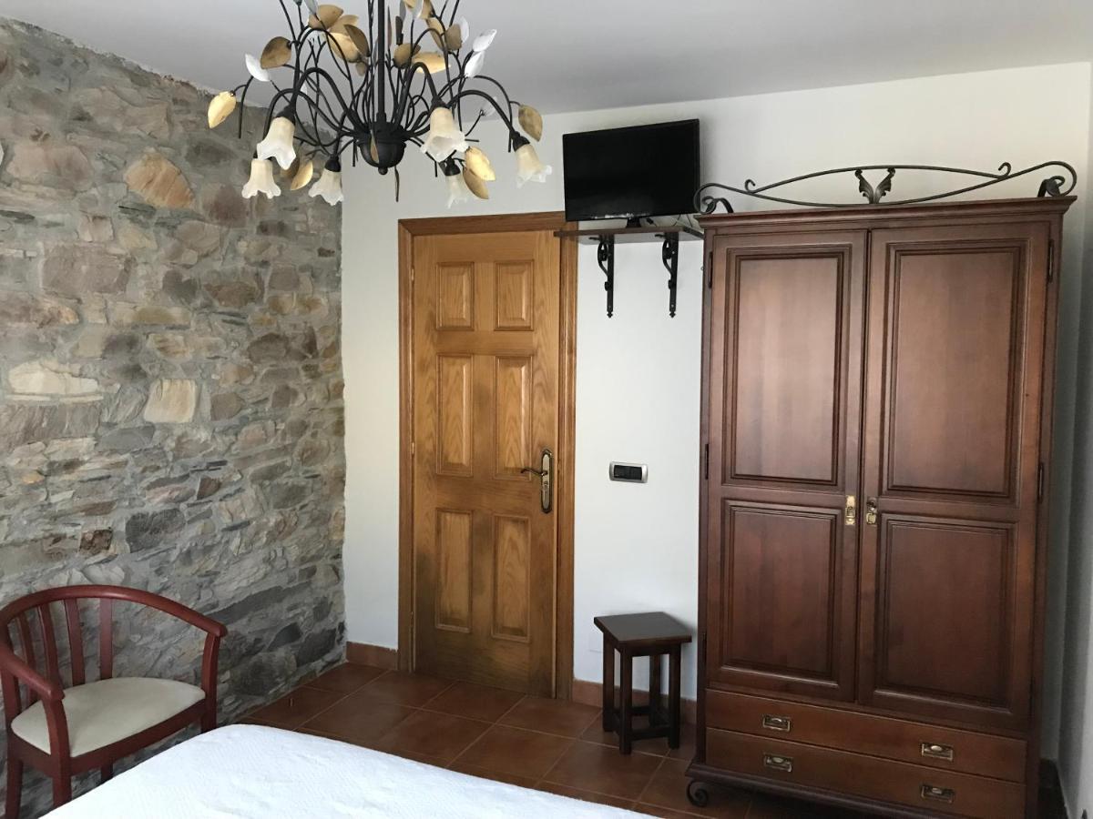 Pension Xacobe Cabreiros Bagian luar foto